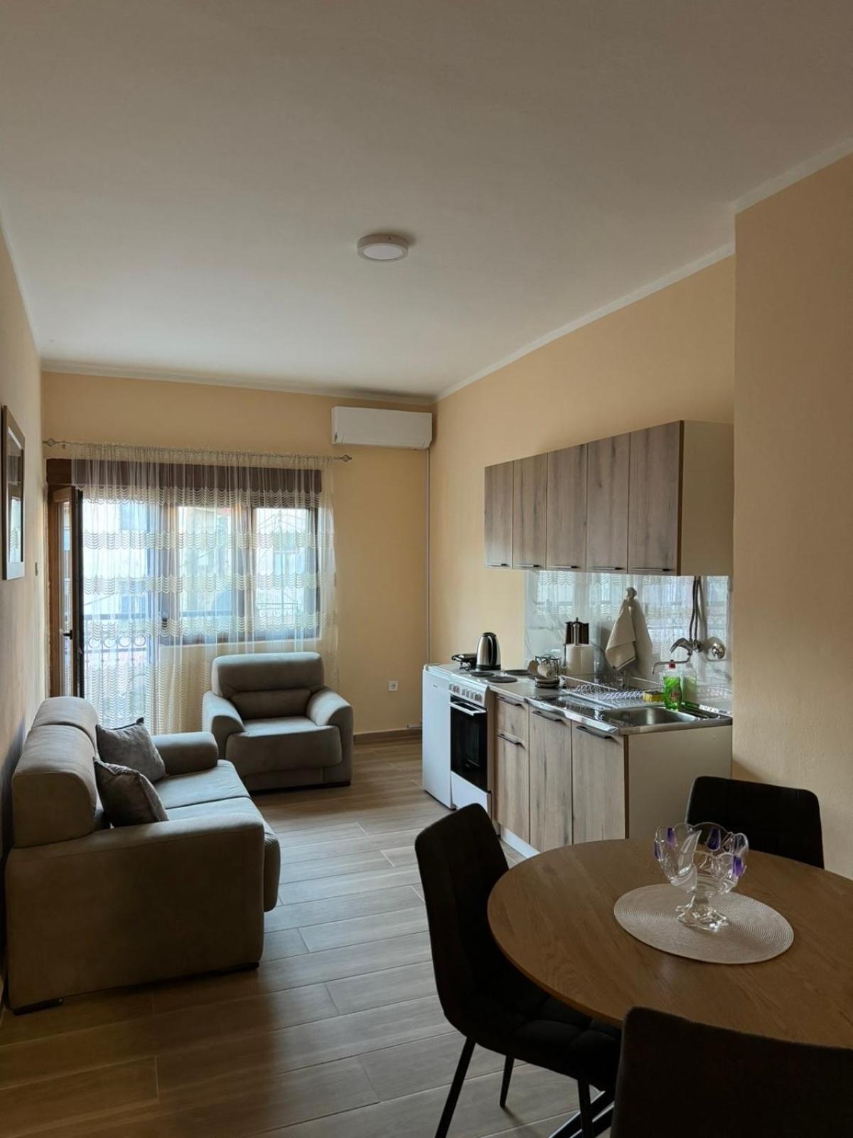 Apartmani Bulevar سيتينيي المظهر الخارجي الصورة
